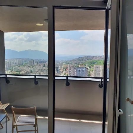 Apartment Tower 24th Floor With City View