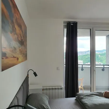 Apartment Tower 24th Floor With City View *
